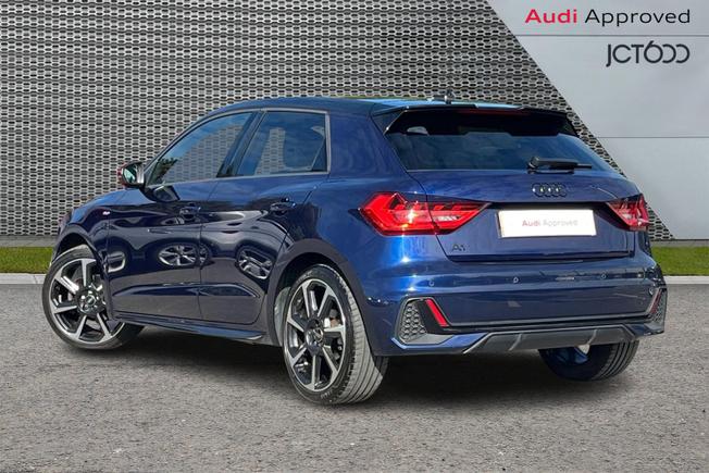 AUDI A1 Photo 3
