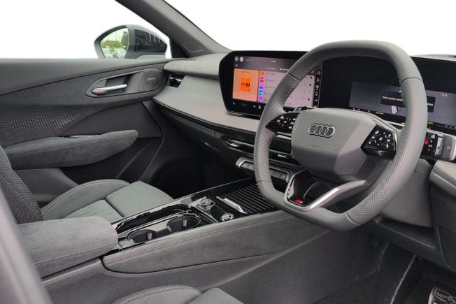 AUDI Q3 Photo 6