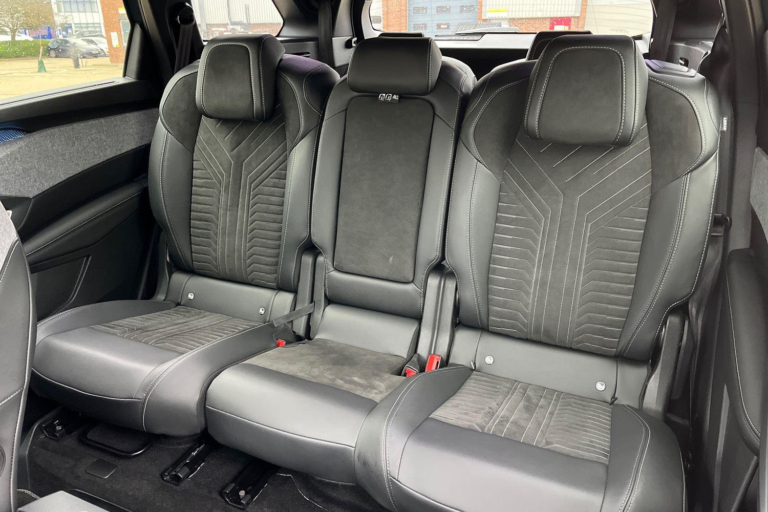 Peugeot E-5008 Photo 19