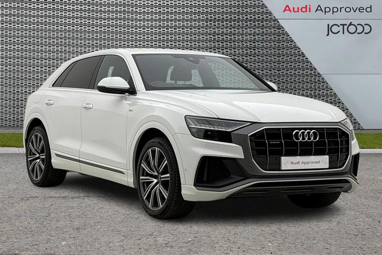 Used AUDI Q8