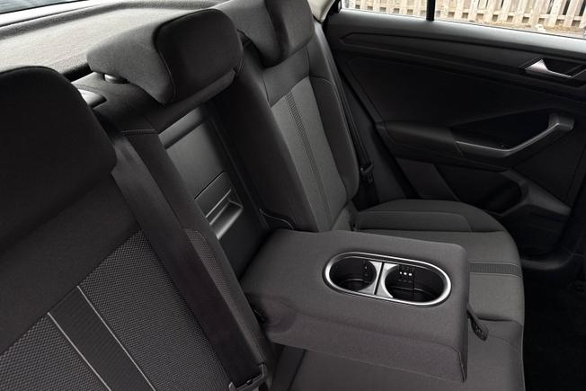 Volkswagen T-Roc Photo 29