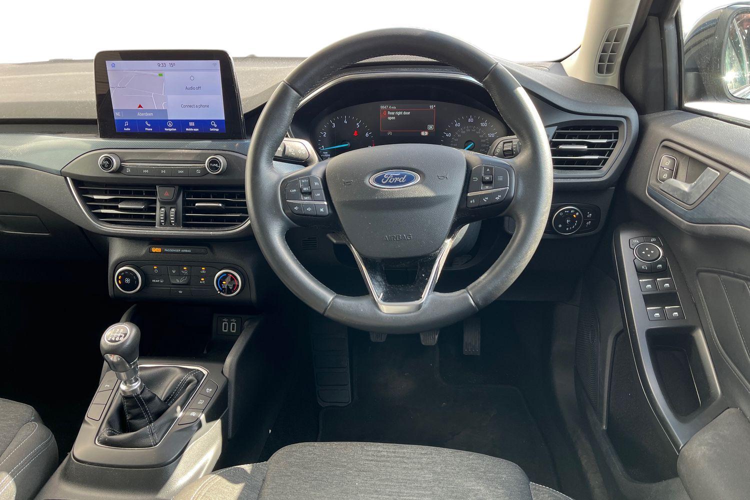 Ford FOCUS Photo 10