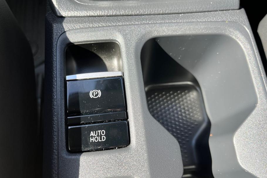 Used FORD TRANSIT CONNECT YF25BKZ 24