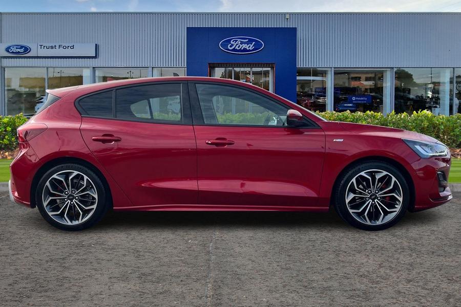 Ford FOCUS Photo autoimg-574f88b53b563871fe616e9603359e7c06d0ce36.jpg