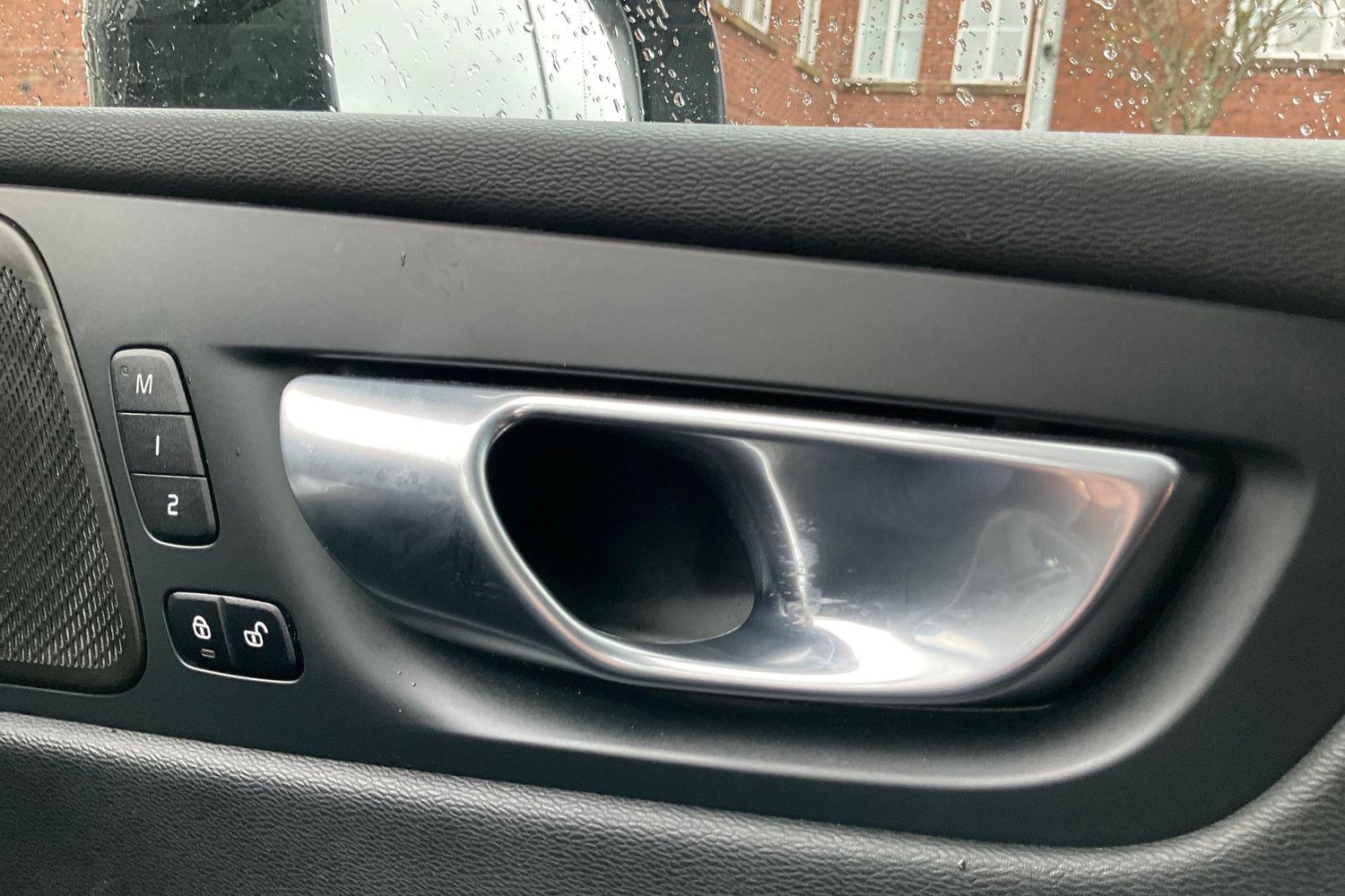 Volvo XC60 Photo 30