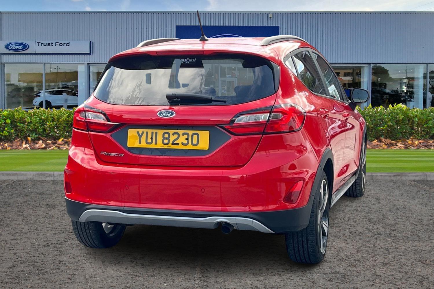 Ford FIESTA Photo 3