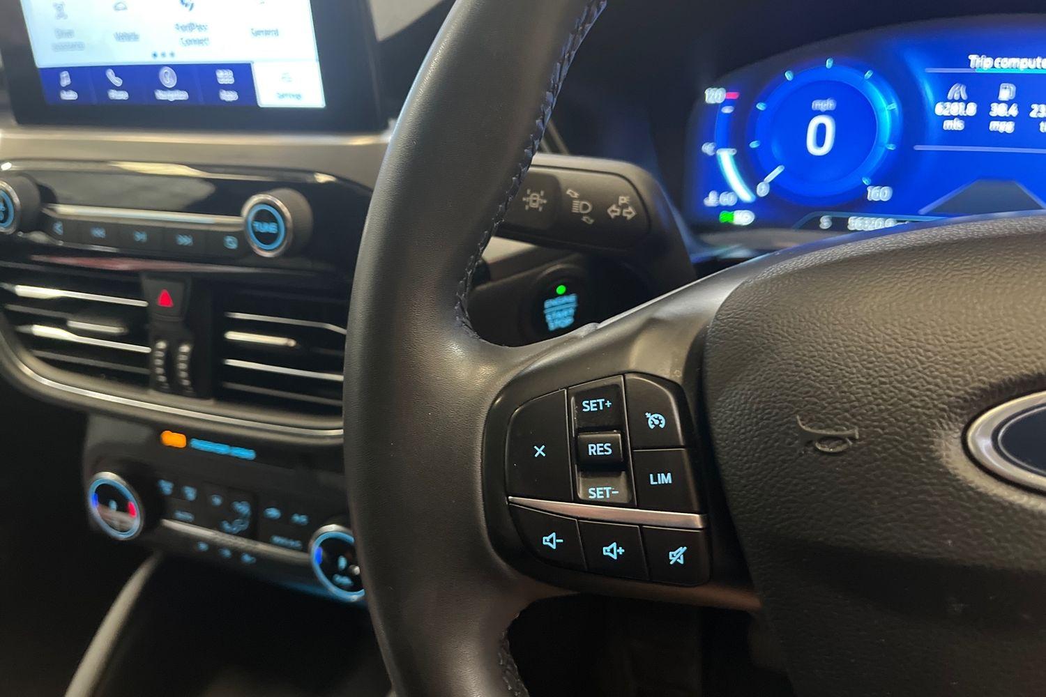 Ford KUGA Photo 28