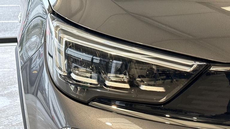 Used Vauxhall Crossland DL21HYX 18