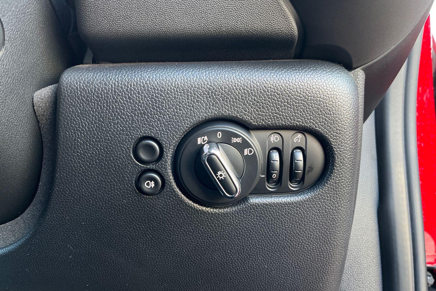 MINI Hatch Photo 23