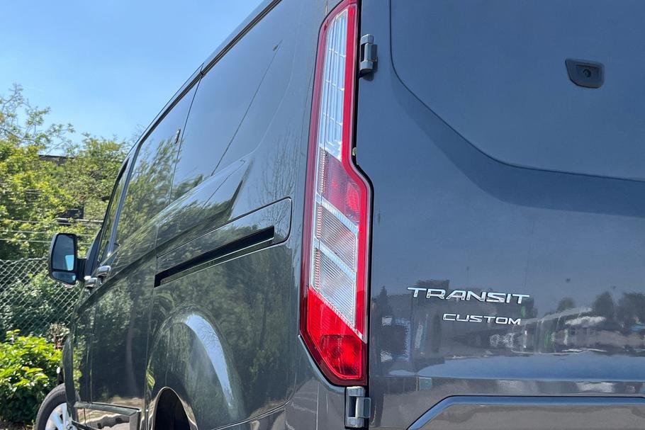 Used Ford TRANSIT CUSTOM LO23BPK 28