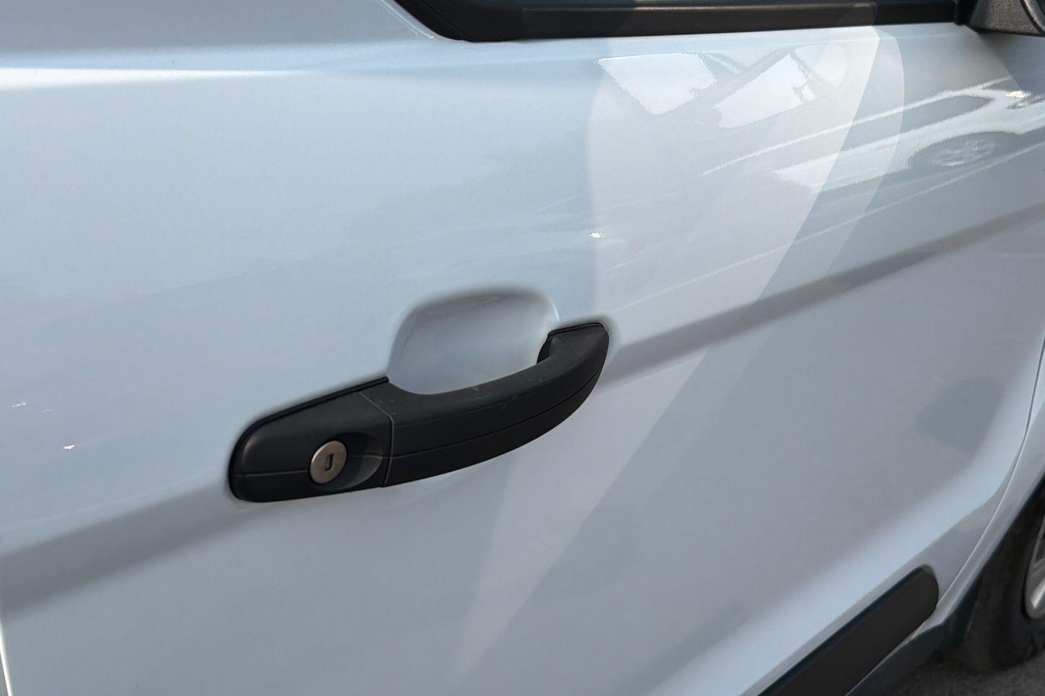 Ford TRANSIT CONNECT Photo 36