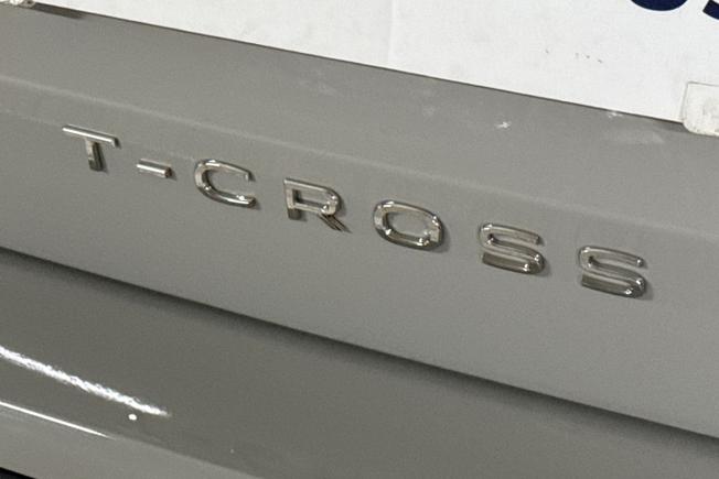 Volkswagen T-Cross Photo 37