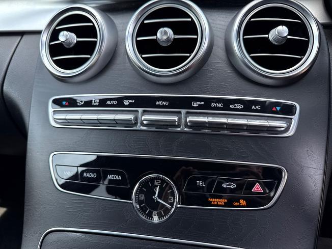 MERCEDES-BENZ C Class Photo 32
