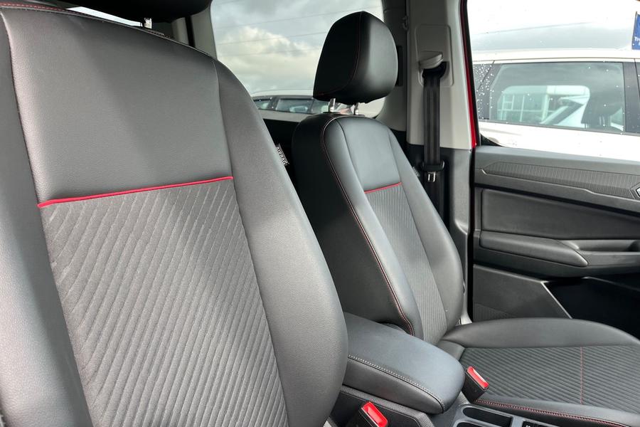 Ford TOURNEO CONNECT Photo autoimg-575cef15c9ea677eb6fdfa51b91eae39ac93359b.jpg