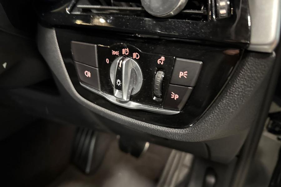 BMW 5 Series Photo autoimg-575f4017583d5909dc2be15a6fd341e6b435f34a.jpg