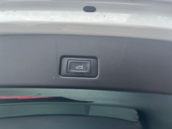 Audi Q4 e-tron Photo autoimg-576a01c51c24ad2b434bef553595d79d14cc8529.jpg