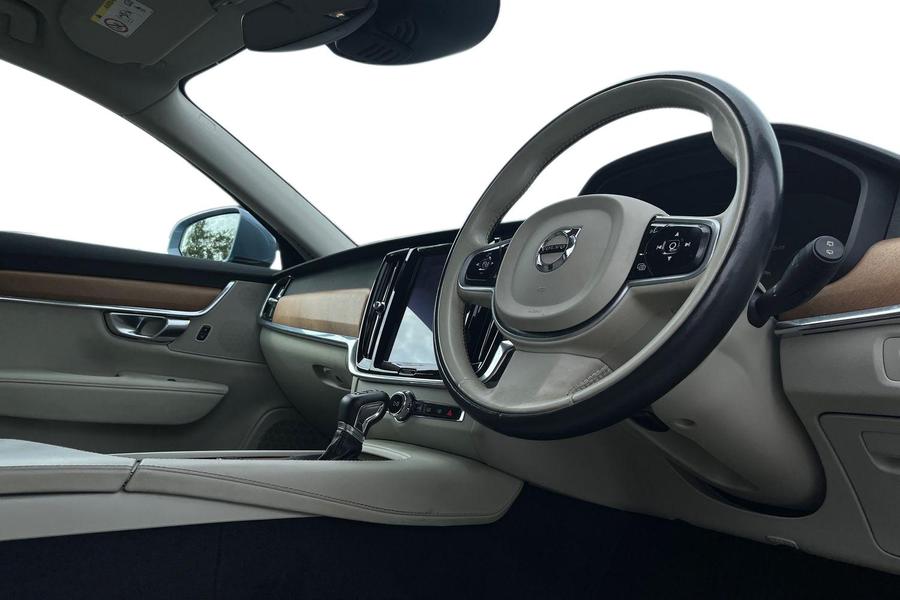 Volvo V90 Photo autoimg-576a73b9dae5062f2b14254502321dff1110b075.jpg