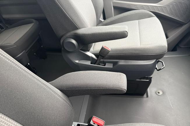 VOLKSWAGEN e-Transporter Photo 42