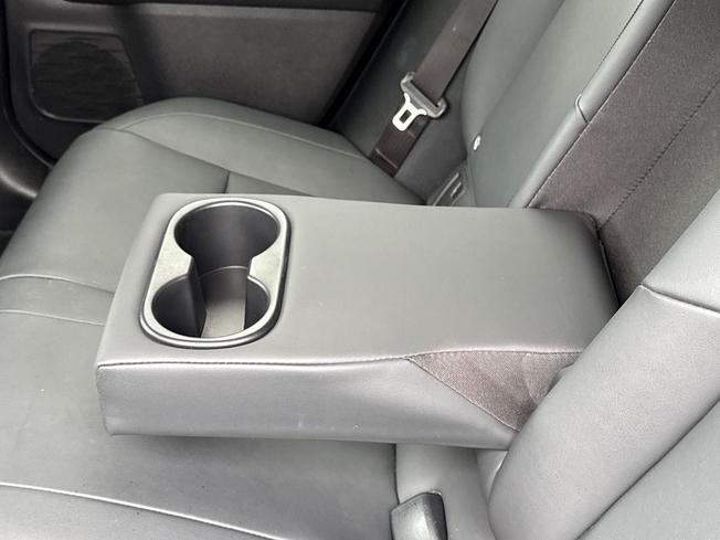 LEXUS Ux Photo 44