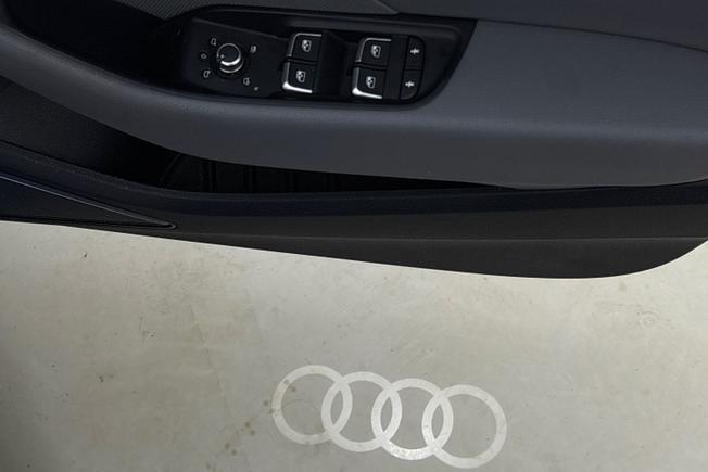 AUDI S3 Photo 28