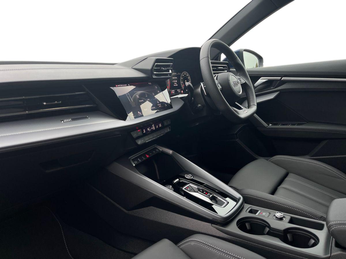Audi A3 Photo 2