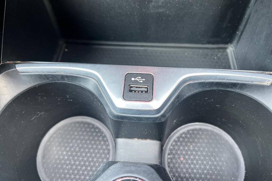 BMW 2 SERIES Photo autoimg-577aee9547490baa06a051b80681c9f84e47e426.jpg