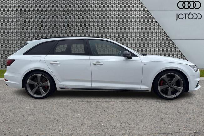 AUDI A4 Avant Photo 4