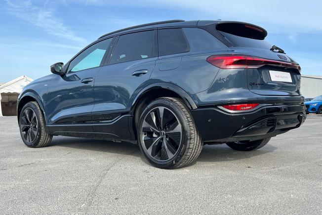 AUDI Q6 E-Tron Photo 55