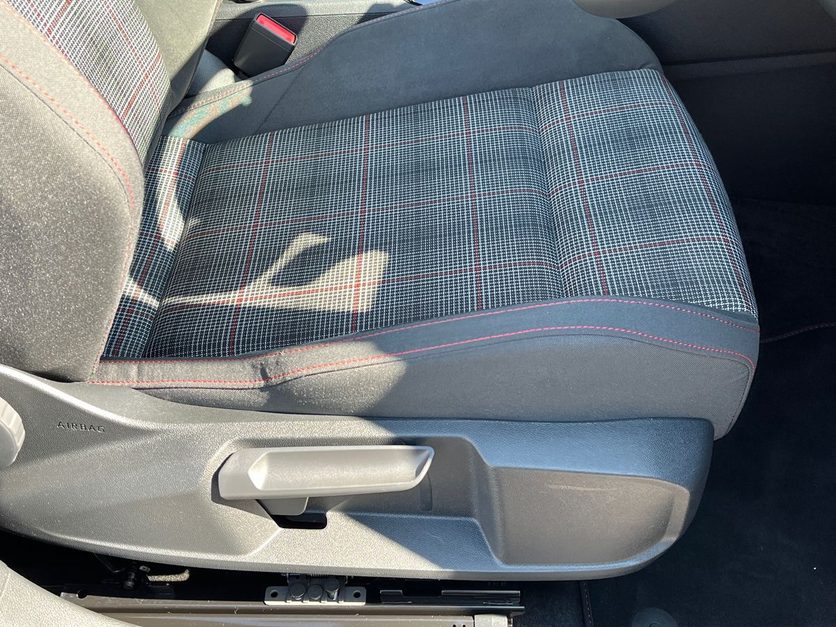 Volkswagen Golf Photo 29