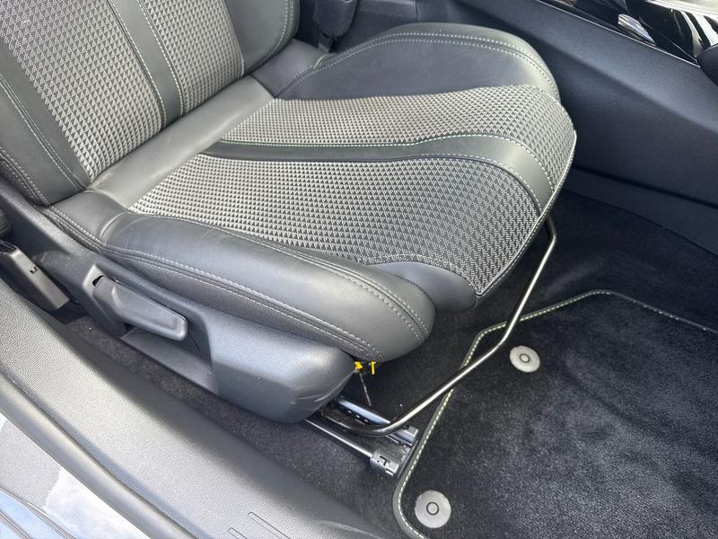 Used Peugeot 208 NU72OBC 36