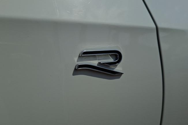 VOLKSWAGEN Golf Photo 23