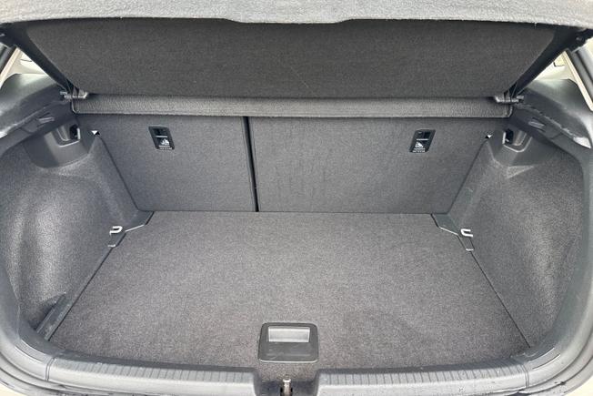 Volkswagen Polo Photo 12