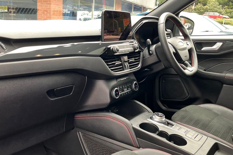 Ford Kuga Photo autoimg-57873442038df31766ebd8eb87d9dc21e92e575b.jpg