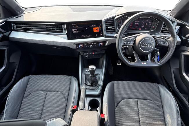 AUDI A1 Photo 10