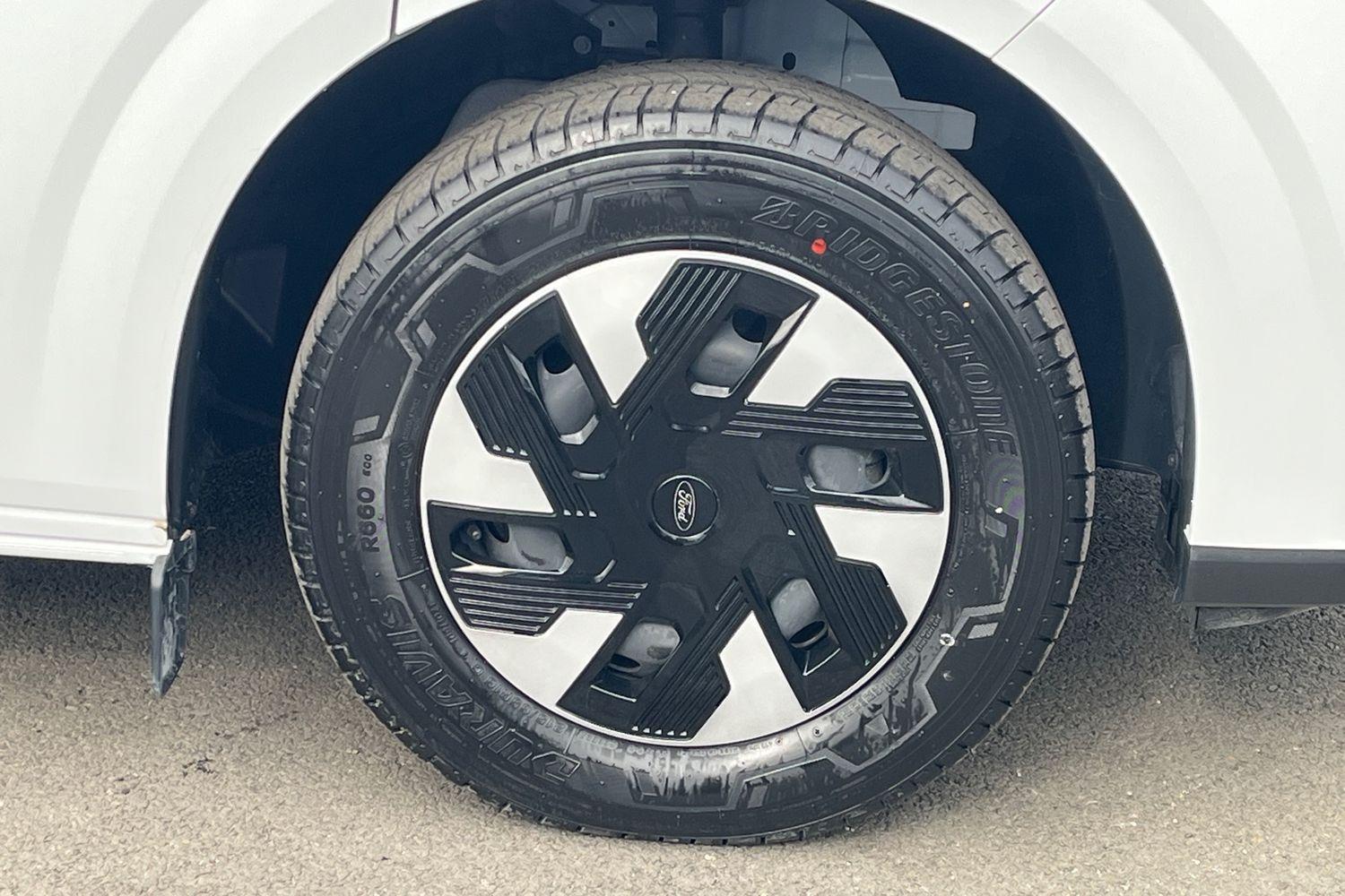 Ford E-TRANSIT CUSTOM Photo 38