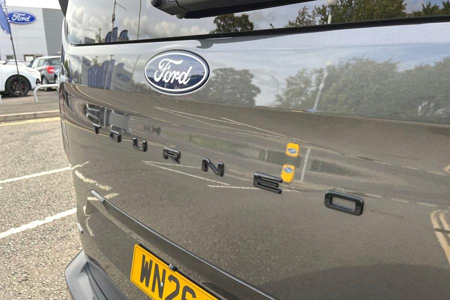 Ford TOURNEO CUSTOM Photo autoimg-5789edd35ba15570d62a0b4f04635dd0025cb209.jpg