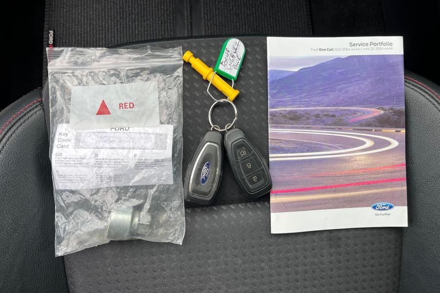 Ford Focus Photo autoimg-578ad54017d82b9024e78b52f30877a98f618a19.jpg