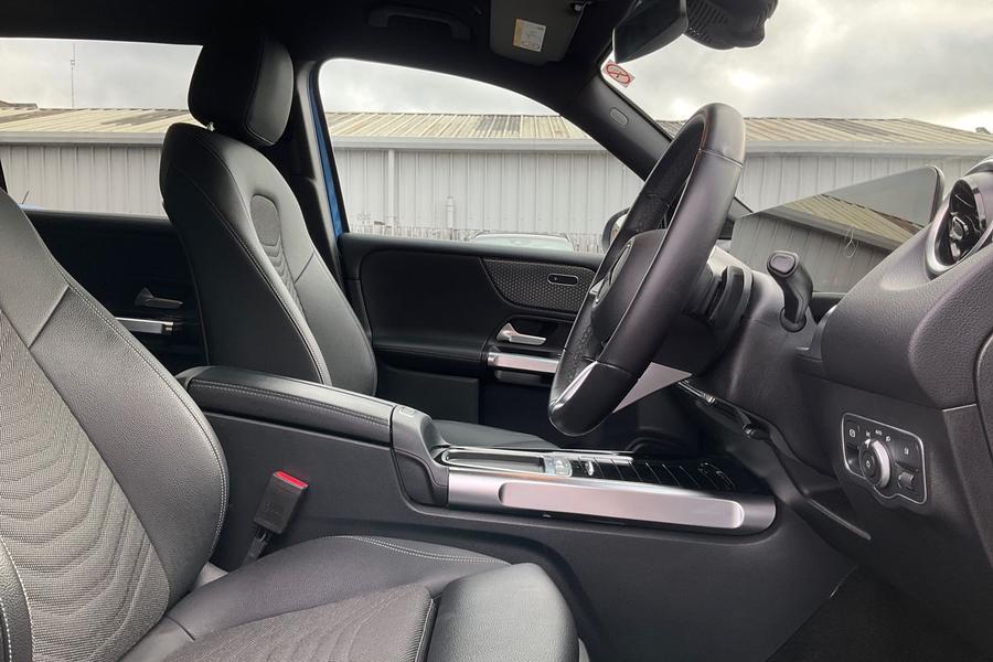 Mercedes-Benz GLB Photo autoimg-578cb0a975c7c7c0eaee4524d13c6153c483d8fc.jpg