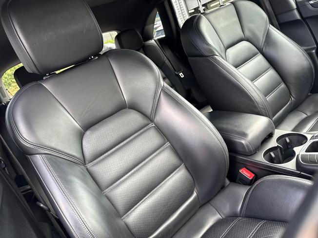 PORSCHE Macan Photo 29
