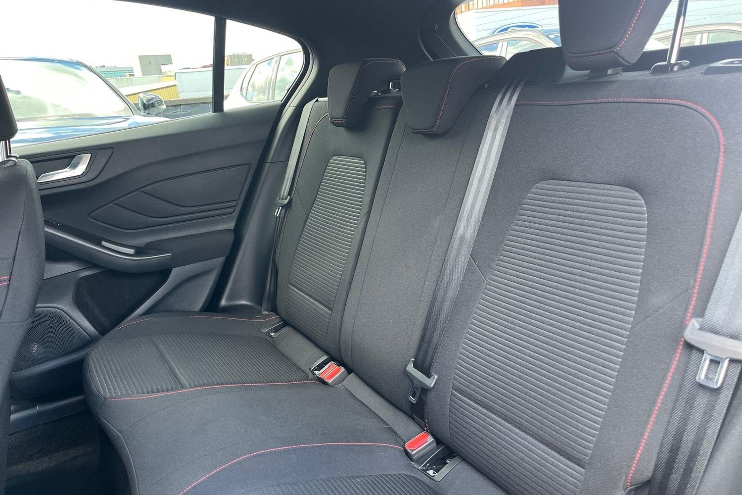 Ford Focus Photo 19