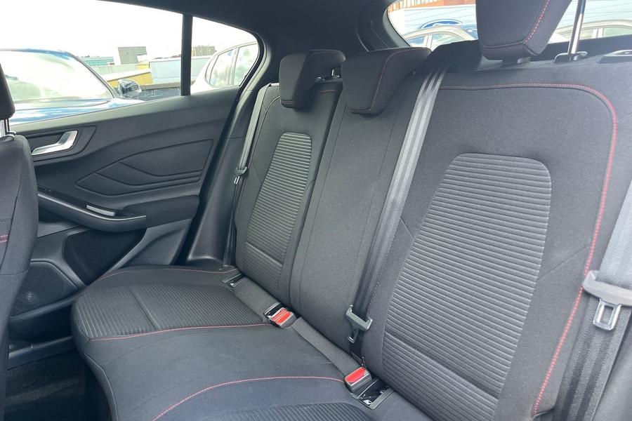 Ford Focus Photo autoimg-5794297ae36cea46b091e205c0a68f55184f1951.jpg