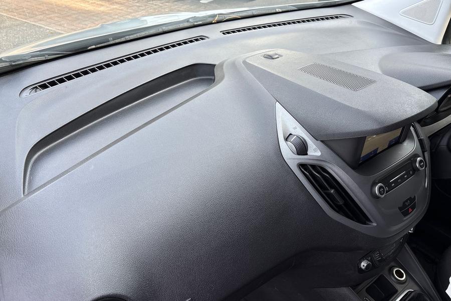 Ford TRANSIT COURIER Photo autoimg-5794394a6f688e7a3445bb6dc92119ba76857cc9.jpg