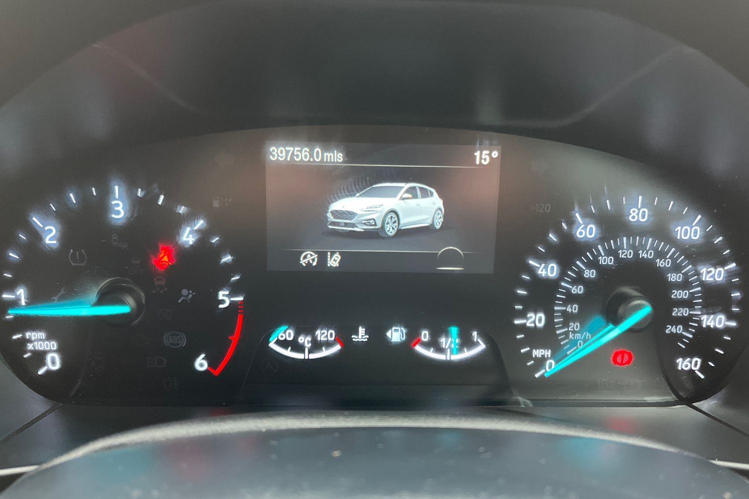 Ford FOCUS Photo 12