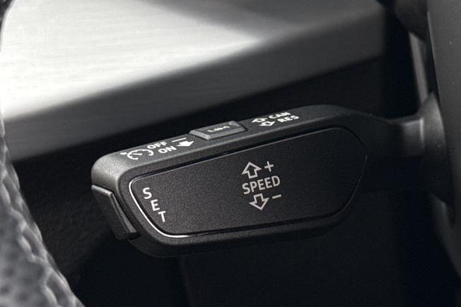 AUDI Q2 Photo 36