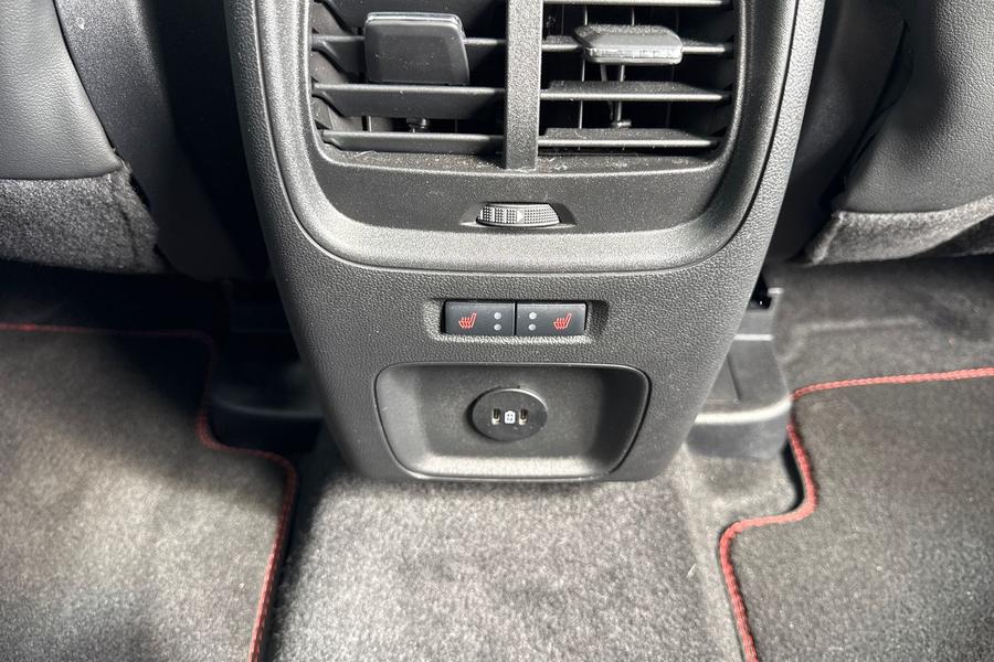 Ford KUGA Photo autoimg-5796eb988145bc167274eb11ada0a7612a8ed019.jpg