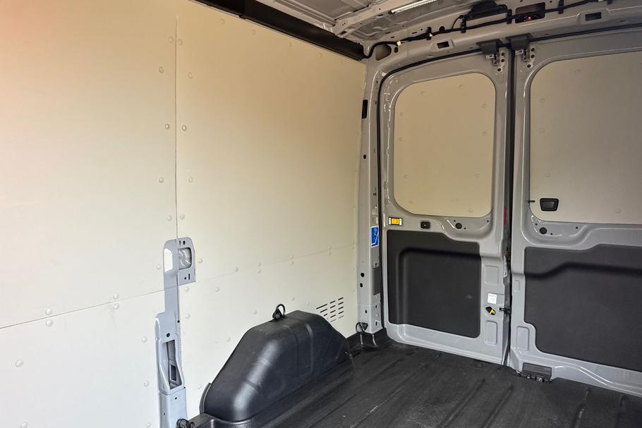 Used FORD TRANSIT WR75HKL 4