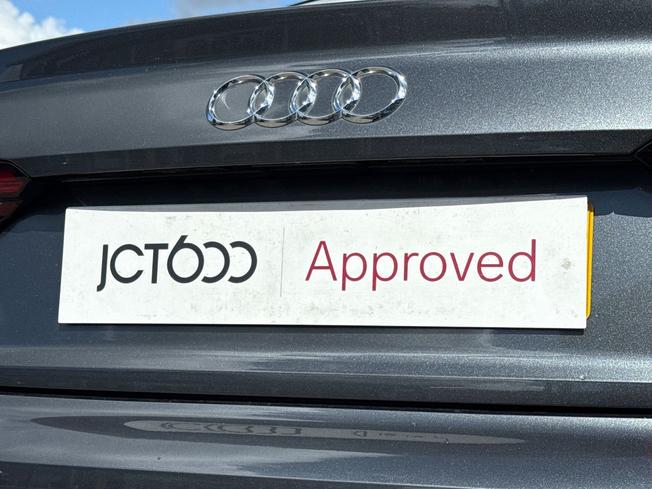 AUDI A5 Photo 32