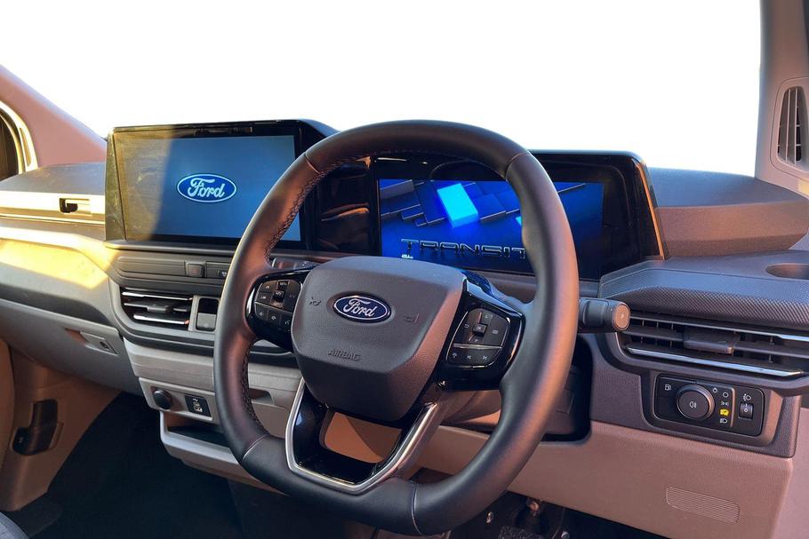 Used Ford TRANSIT CUSTOM 13