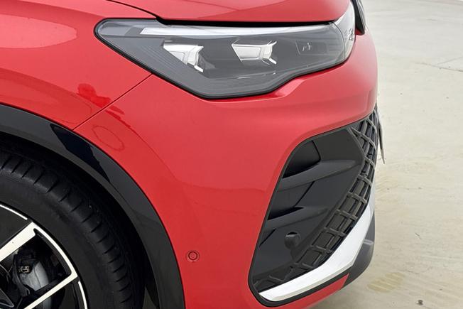 VOLKSWAGEN Tiguan Photo 19