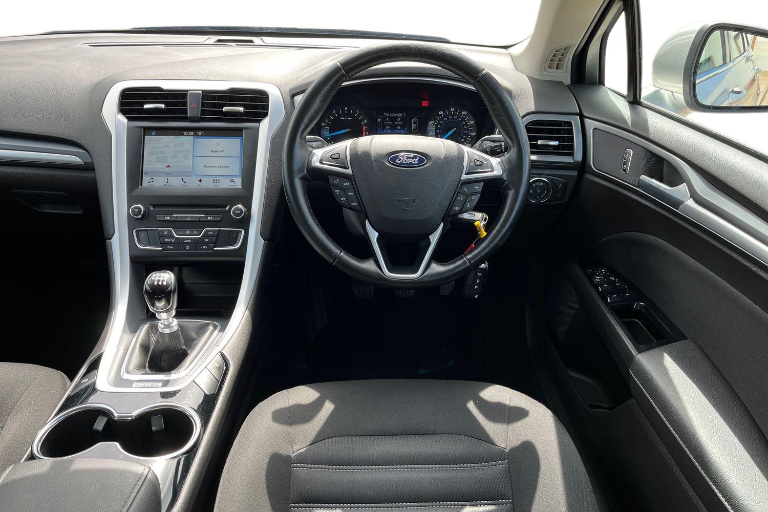 Ford MONDEO Photo 10